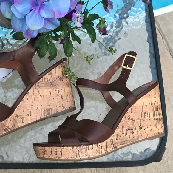 Women’s Franco Sarto Strappy Wedge Sandals - Picture 5 of 6